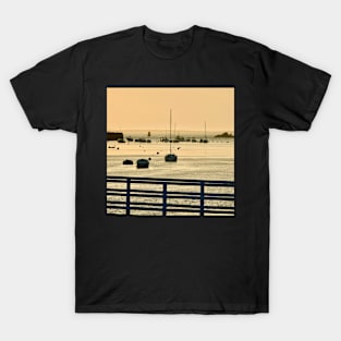 The golden hour on the Louve T-Shirt